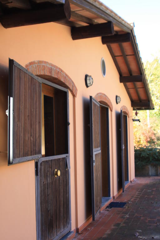 Agriturismo Il Cantastorie มอนเตกาตินี แตร์เม ภายนอก รูปภาพ